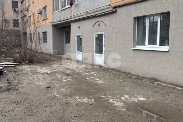 Фото №1: Коммерция 122 м² - Мариуполь, р. Центральный, ул. Бахчиванджи, 5