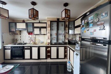 Фото №2: 5+-комнатная квартира 91 м² - Мариуполь, р. Центральный, ул. Артёма, 154