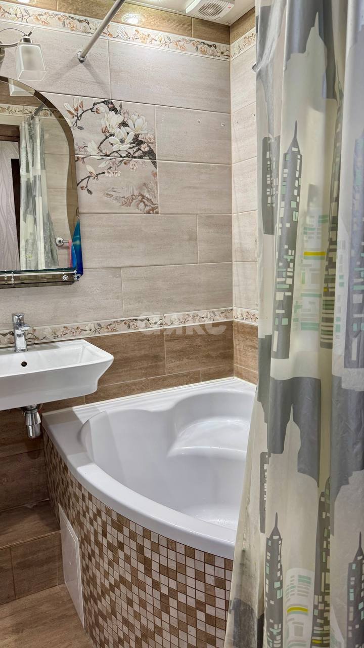 Фото №11: 3-комнатная квартира 60 м² - Мариуполь, Левобережный, мкр. Азовский, ул. 130-й Таганрогской Дивизии, 7