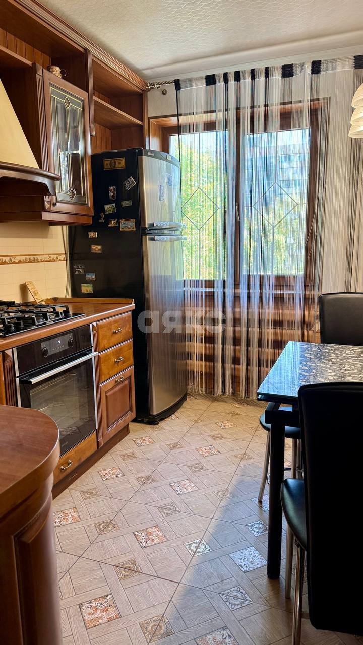 Фото №1: 3-комнатная квартира 60 м² - Мариуполь, Левобережный, мкр. Азовский, ул. 130-й Таганрогской Дивизии, 7