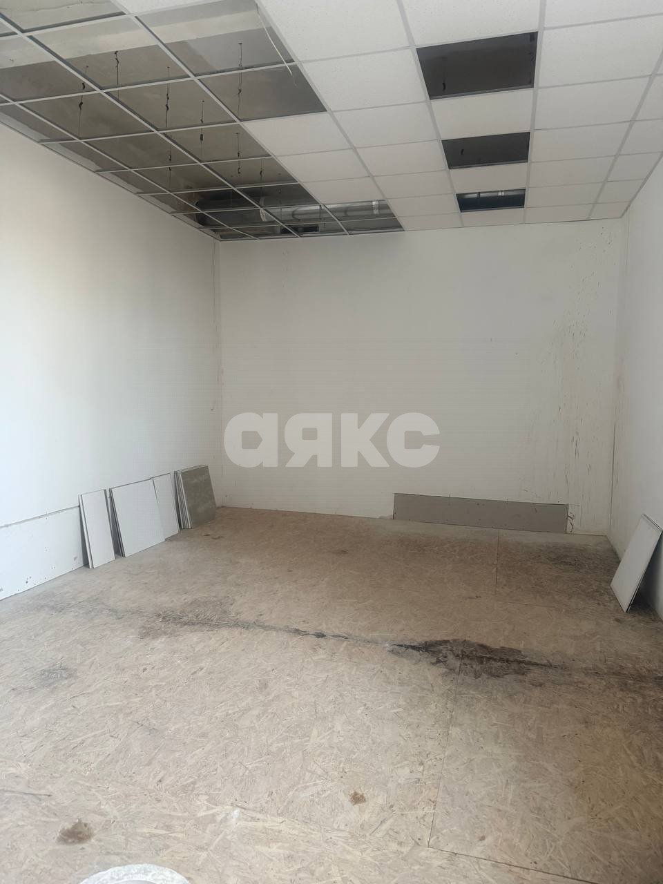 Фото №5: Коммерция 175 м² - Мариуполь, р. Центральный, ул. Артёма, 48