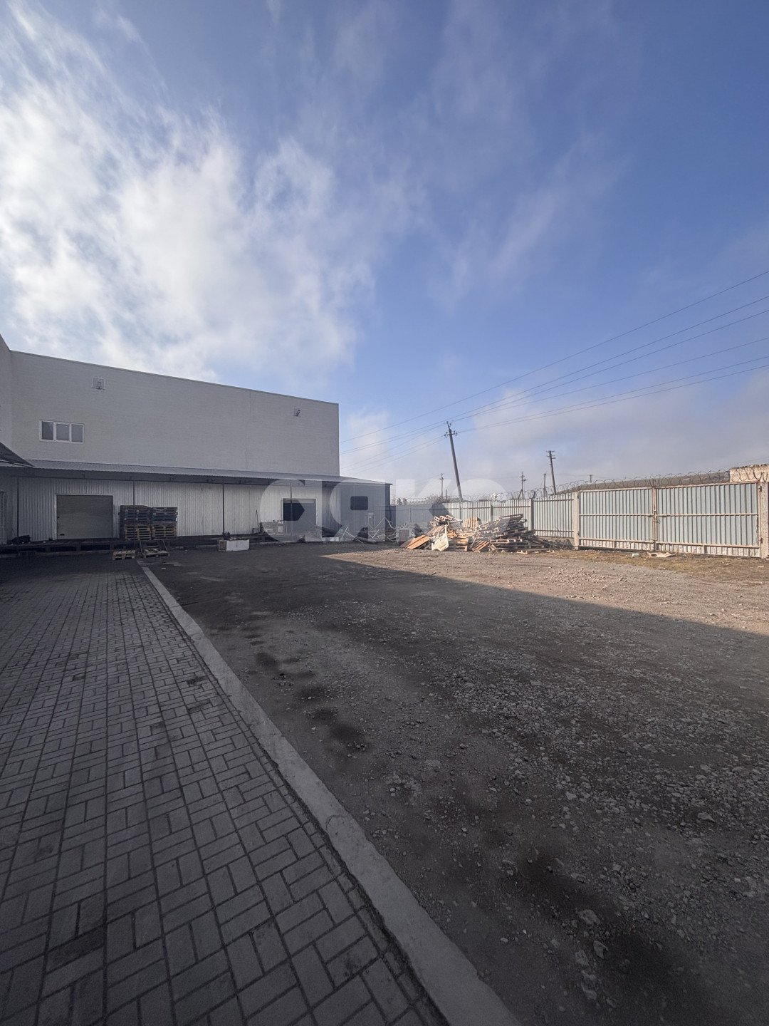 Фото №3: Коммерция 1600 м² - Мариуполь, р. Центральный, ул. Спортивная