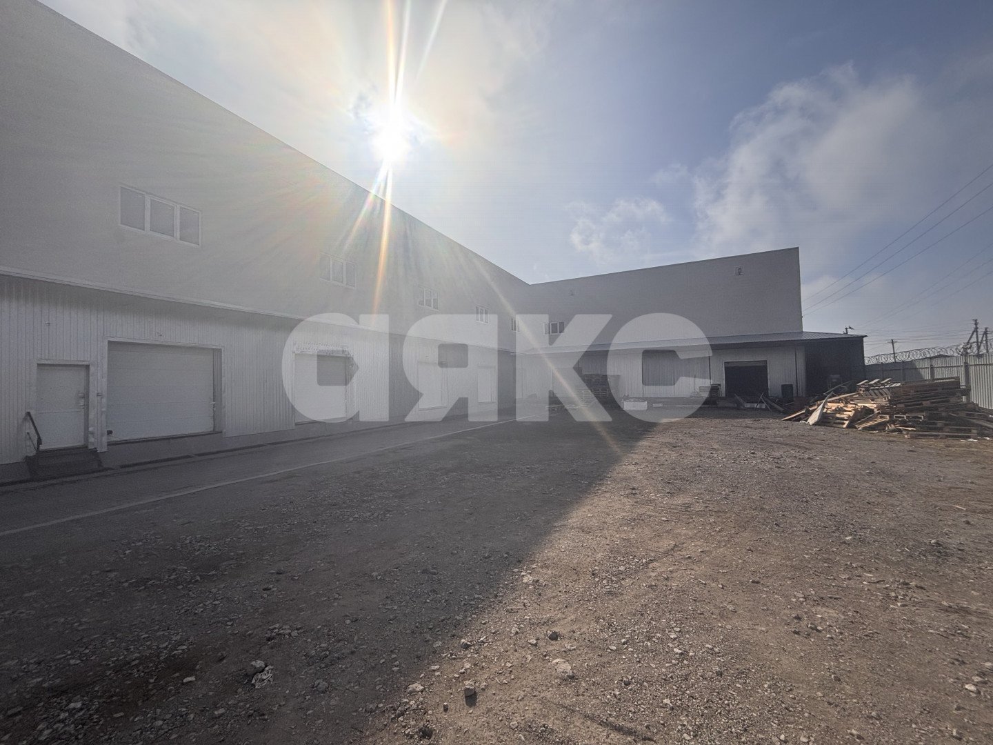 Фото №1: Коммерция 1600 м² - Мариуполь, р. Центральный, ул. Спортивная