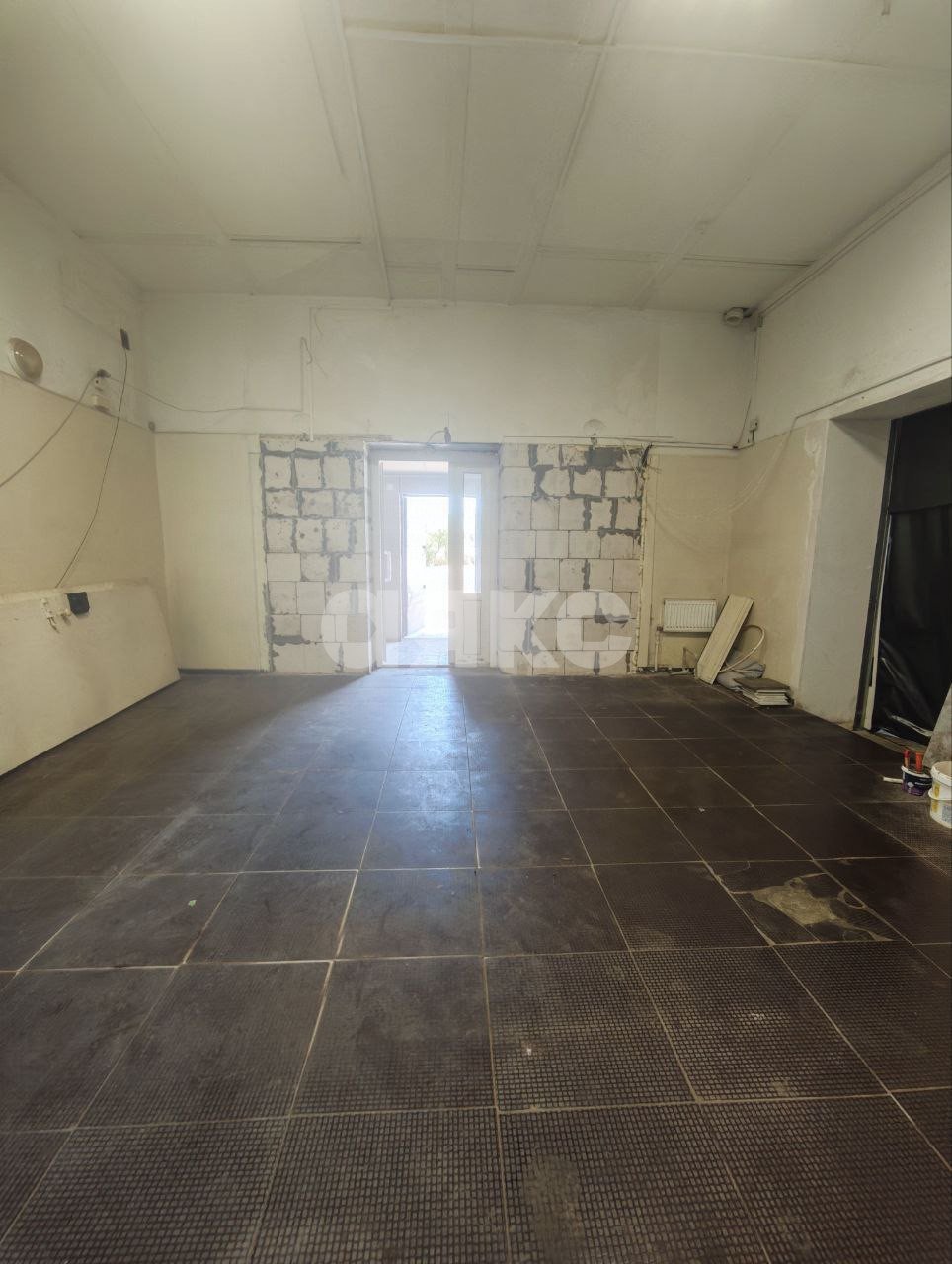 Фото №8: Коммерция 142 м² - Мариуполь, Жовтневый, мкр. Западный, ул. Куприна, 77А