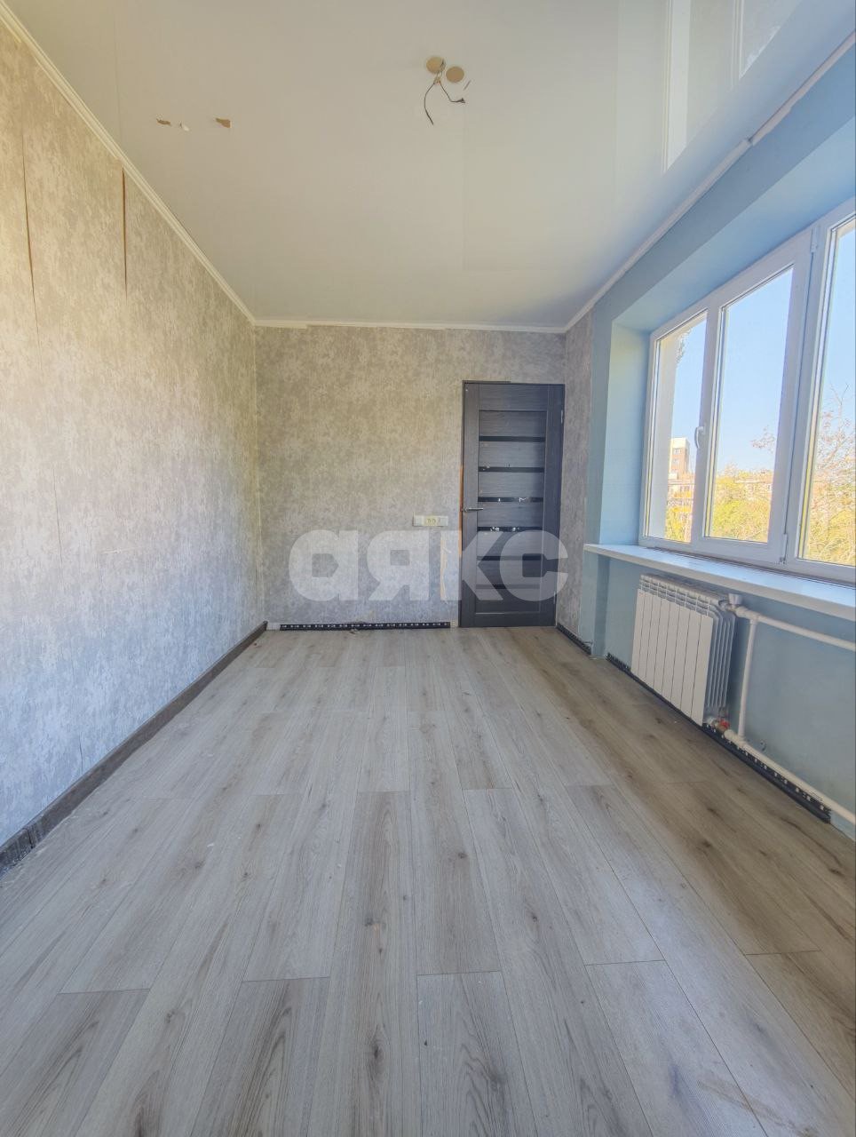 Фото №1: 3-комнатная квартира 52 м² - Мариуполь, р. Жовтневый, пр-кт Строителей, 99