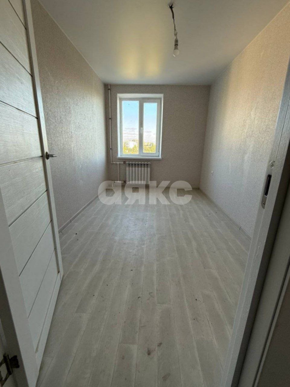 Фото №1: 3-комнатная квартира 61 м² - Мариуполь, Жовтневый, мкр. Западный, ул. 50 лет СССР, 40