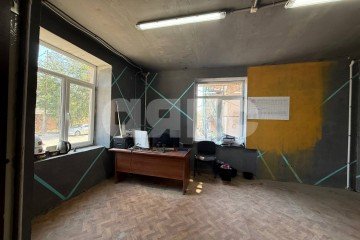 Фото №2: Коммерция 149 м² - Мариуполь, р. Жовтневый, пр-кт Ленина, 43