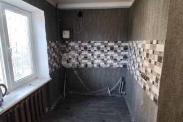 Фото №1: 2-комнатная квартира 42 м² - Мариуполь, р. Ильичёвский, пр-кт Металлургов, 205