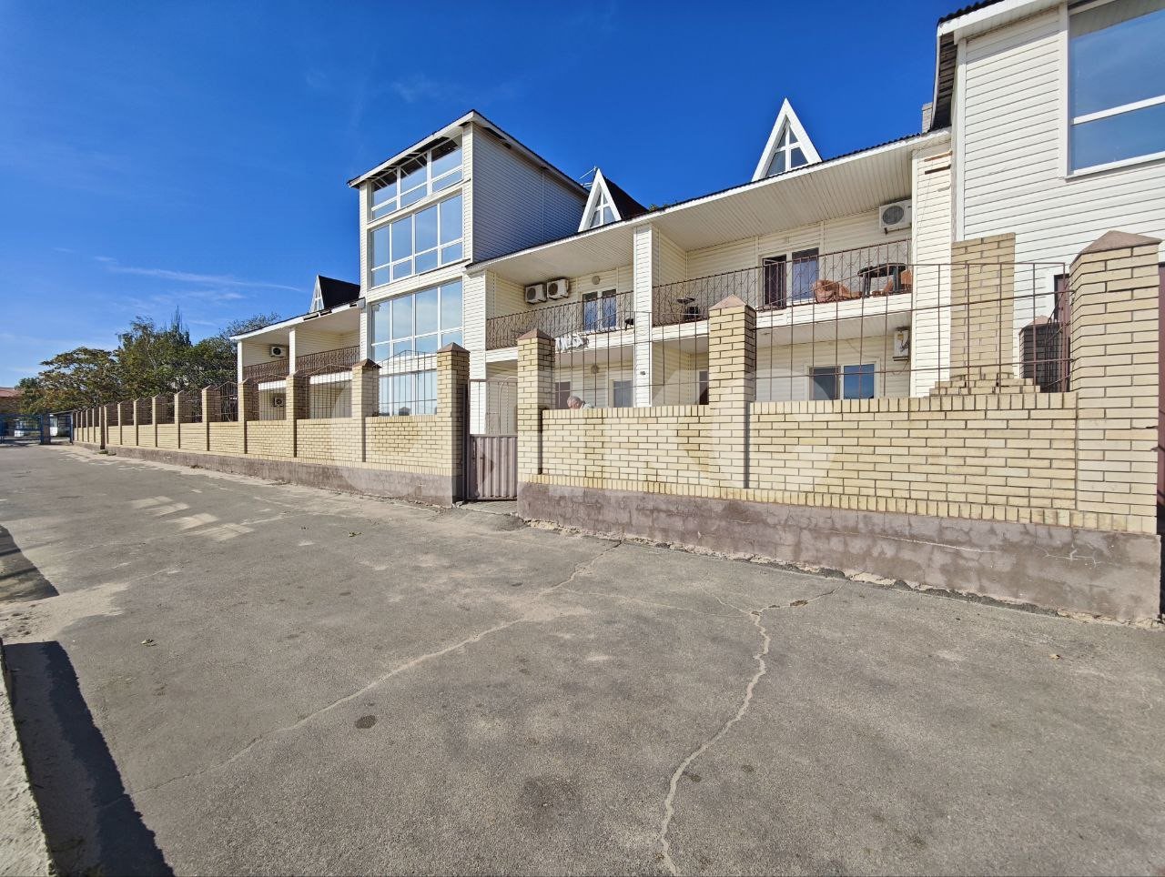 Фото №1: Коммерция 1543 м² - Ялта, пер. Курортный