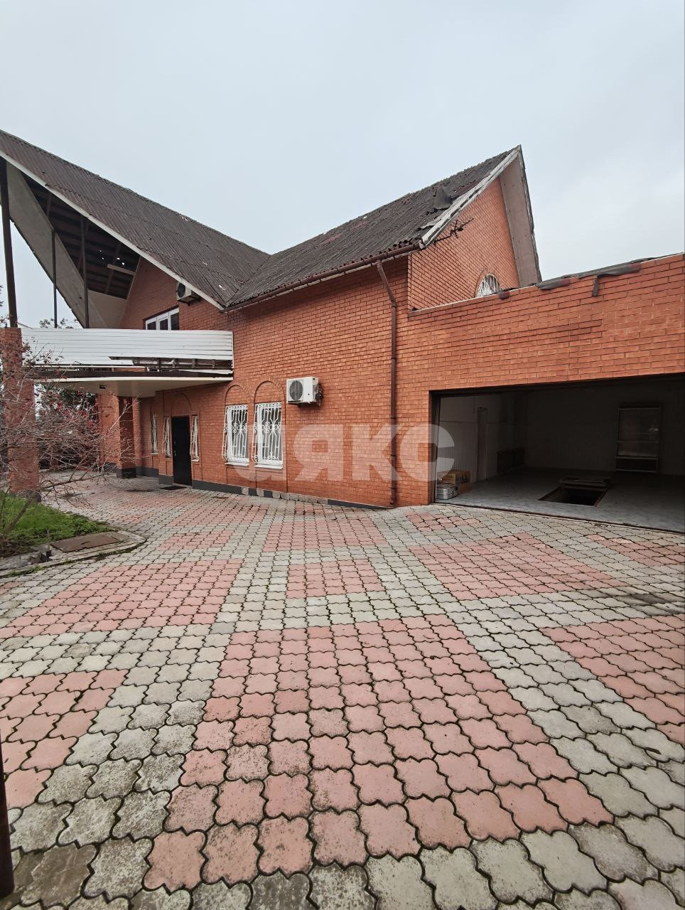 Фото №1: Дом 258 м² + 600 сот. - Мариуполь, р. Приморский, пер. Опытный, 25