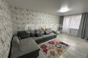 Фото №1: 2-комнатная квартира 48 м² - Мариуполь, р. Жовтневый, пр-кт Строителей, 110