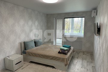 Фото №1: 1-комнатная квартира 29 м² - Мариуполь, р. Центральный, пр-кт Ленина, 135