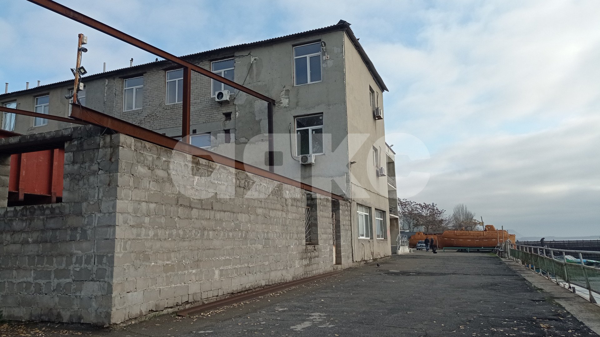 Фото №1: Коммерция 1115 м² - Мариуполь, р. Приморский