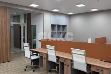 Фото №1: Коммерция 187 м² - Мариуполь, р. Приморский, пр-кт Адмирала Лунина, 33