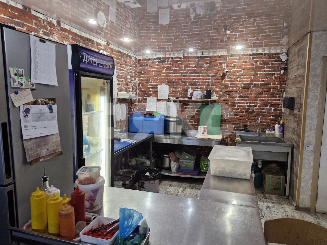 Фото №7: Коммерция 40 м² - Мариуполь, р. Жовтневый, пр-кт Нахимова, 178