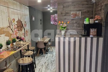 Фото №1: Коммерция 40 м² - Мариуполь, р. Жовтневый, пр-кт Нахимова, 178