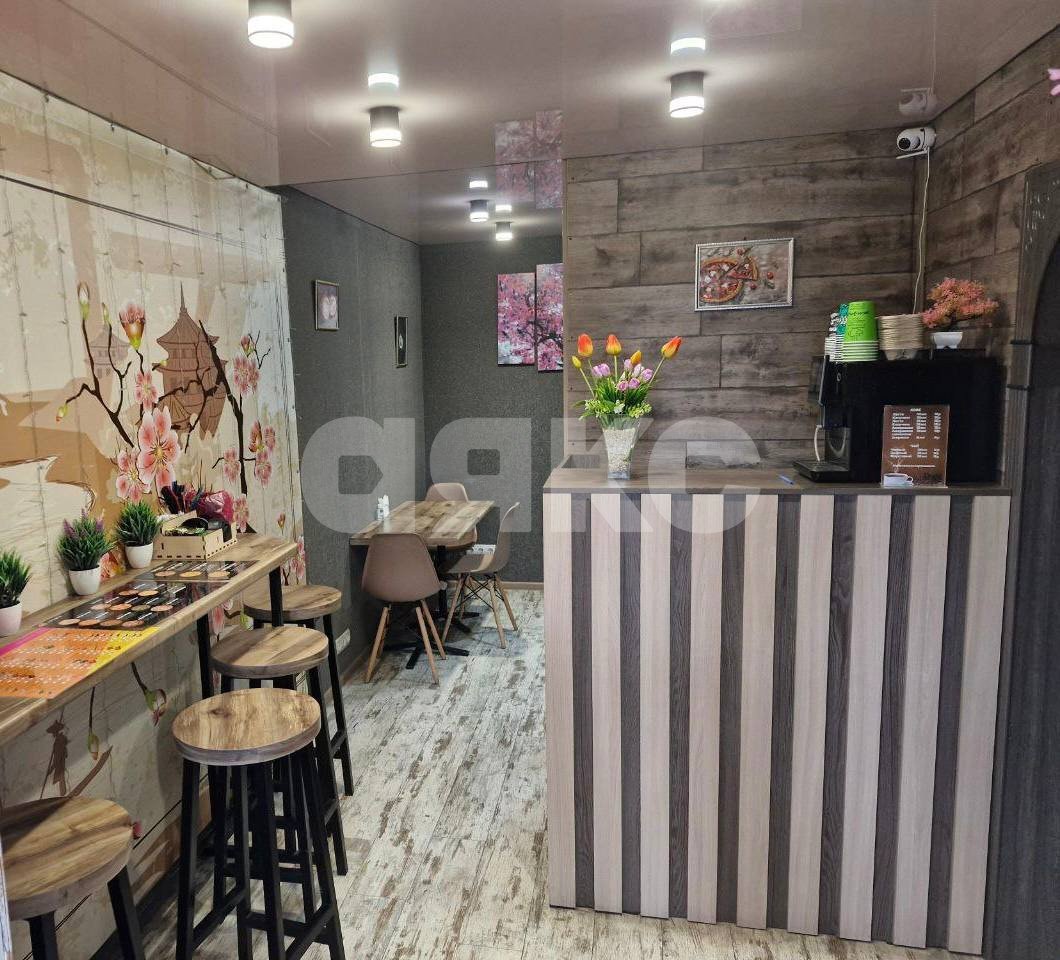 Фото №1: Коммерция 40 м² - Мариуполь, р. Жовтневый, пр-кт Нахимова, 178