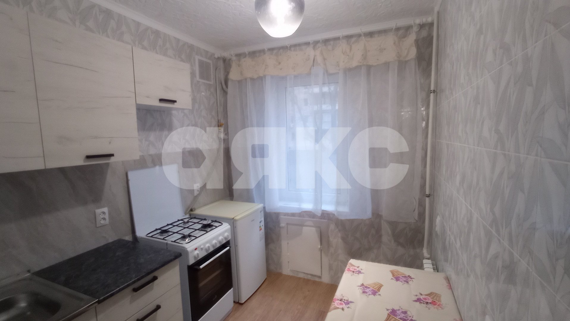 Фото №1: 1-комнатная квартира 30 м² - Мариуполь, Жовтневый, Западный, мкр. 21-й, ул. Урицкого, 86