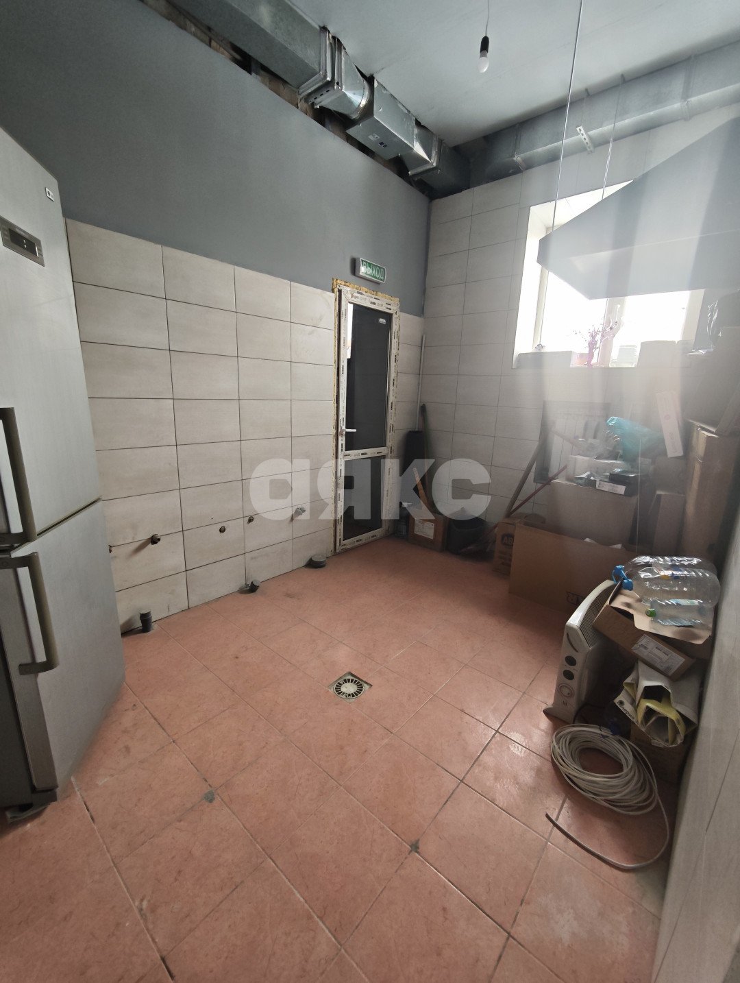 Фото №21: Коммерция 220 м² - Мариуполь, р. Жовтневый, ул. Вокзальная, 1