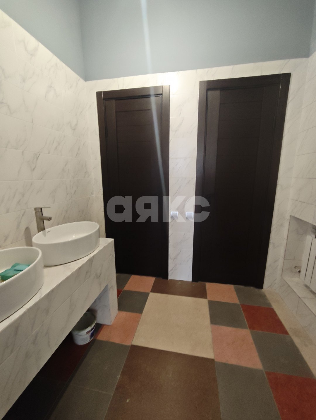 Фото №9: Коммерция 220 м² - Мариуполь, р. Жовтневый, ул. Вокзальная, 1