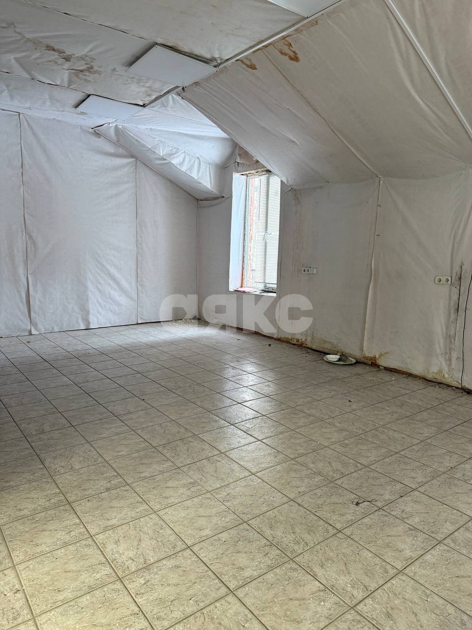 Фото №2: Коммерция 199 м² - Мариуполь, Левобережный, мкр. 2-й участок, б-р 50 лет Октября