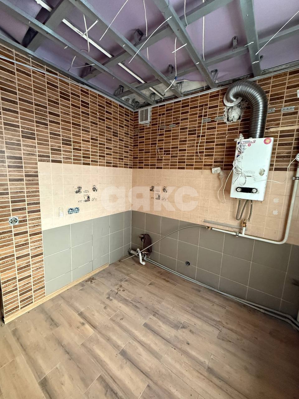 Фото №1: 1-комнатная квартира 25 м² - Мариуполь, р. Жовтневый, пр-кт Нахимова, 103