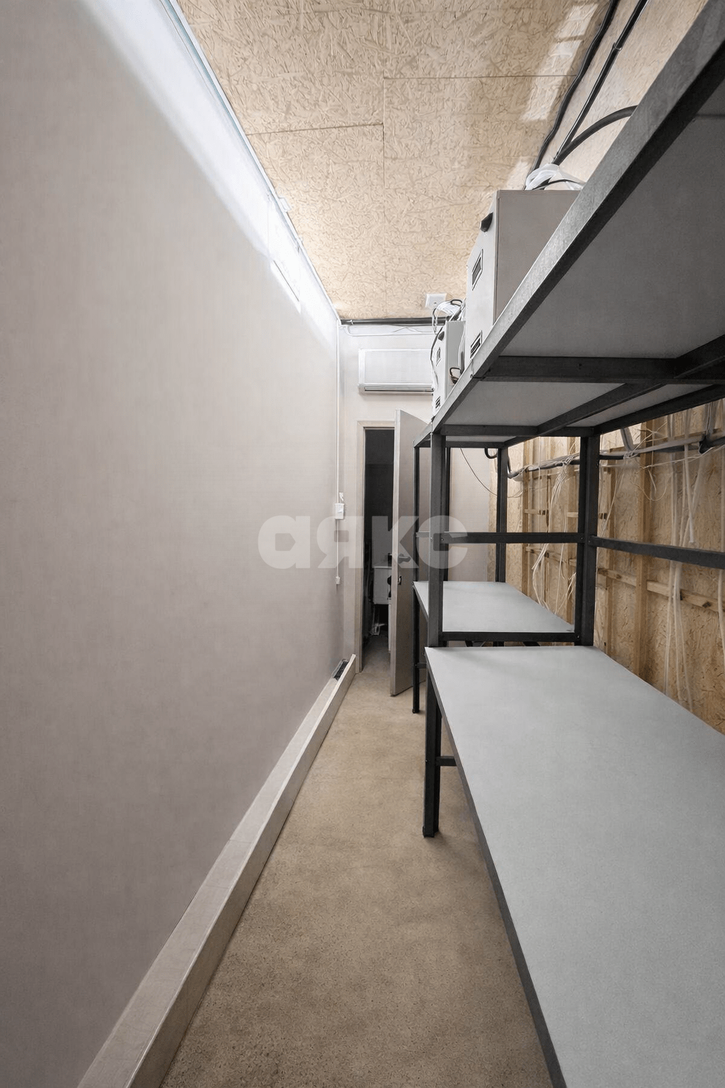 Фото №3: Коммерция 22 м² - Мариуполь, р. Жовтневый, пр-кт Металлургов, 30