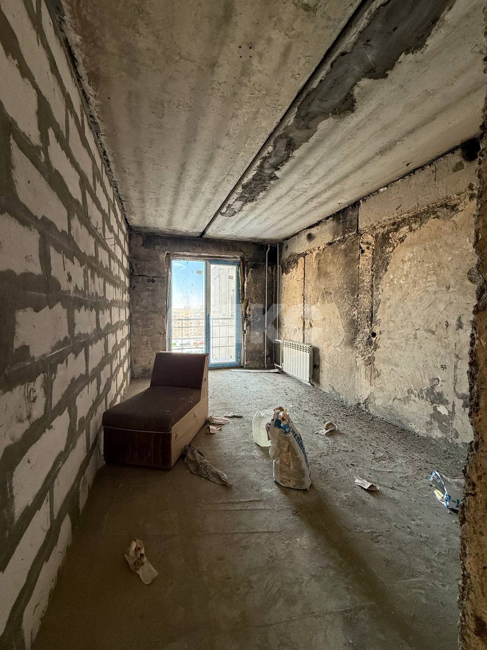 Фото №5: 4-комнатная квартира 79 м² - Мариуполь, Жовтневый, Западный, мкр. 20-й, пр-кт Строителей, 175