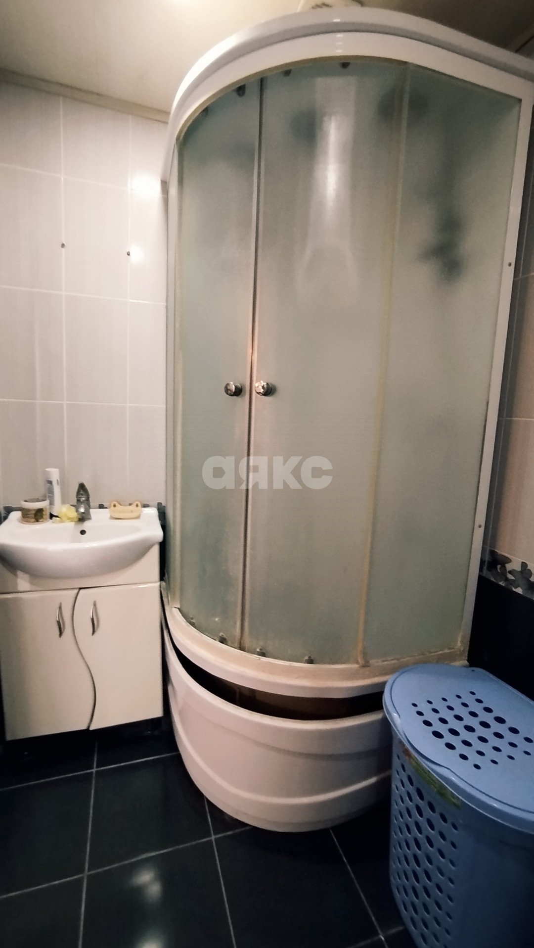 Фото №15: 3-комнатная квартира 56 м² - Мариуполь, Жовтневый, Западный, мкр. 21-й, б-р Шевченко, 301