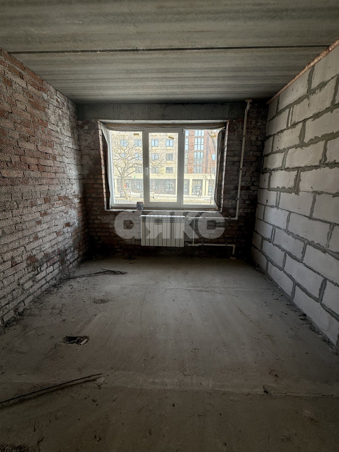 Фото №2: 4-комнатная квартира 60 м² - Мариуполь, р. Жовтневый, пр-кт Строителей, 64