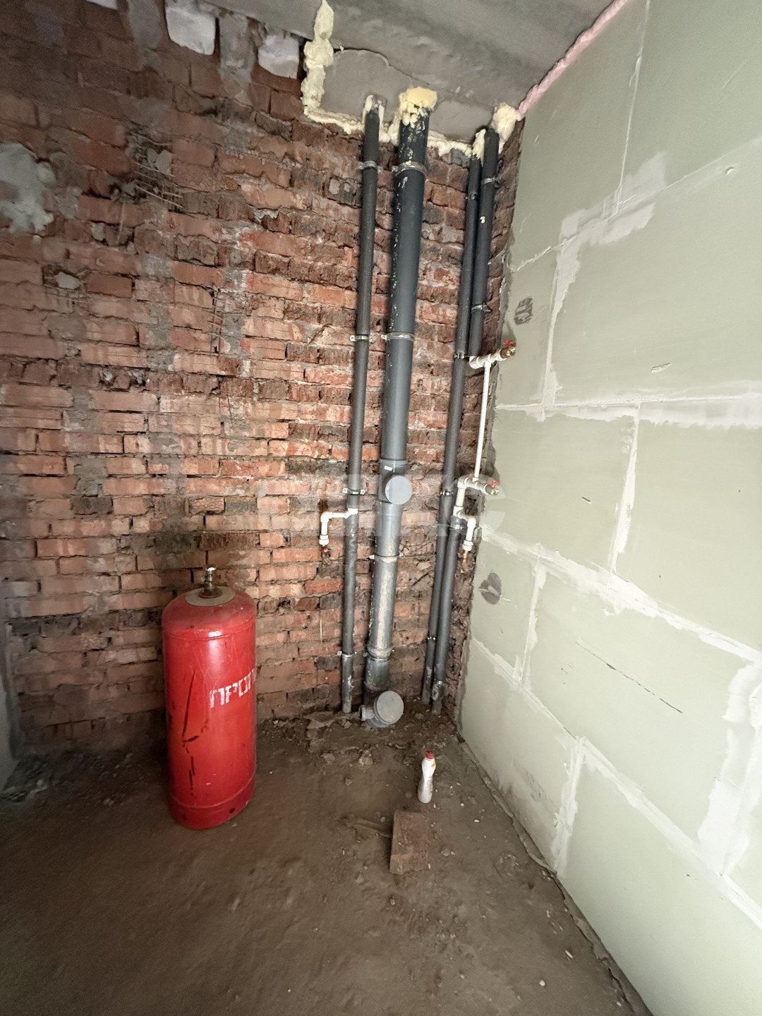 Фото №7: 4-комнатная квартира 60 м² - Мариуполь, р. Жовтневый, пр-кт Строителей, 64