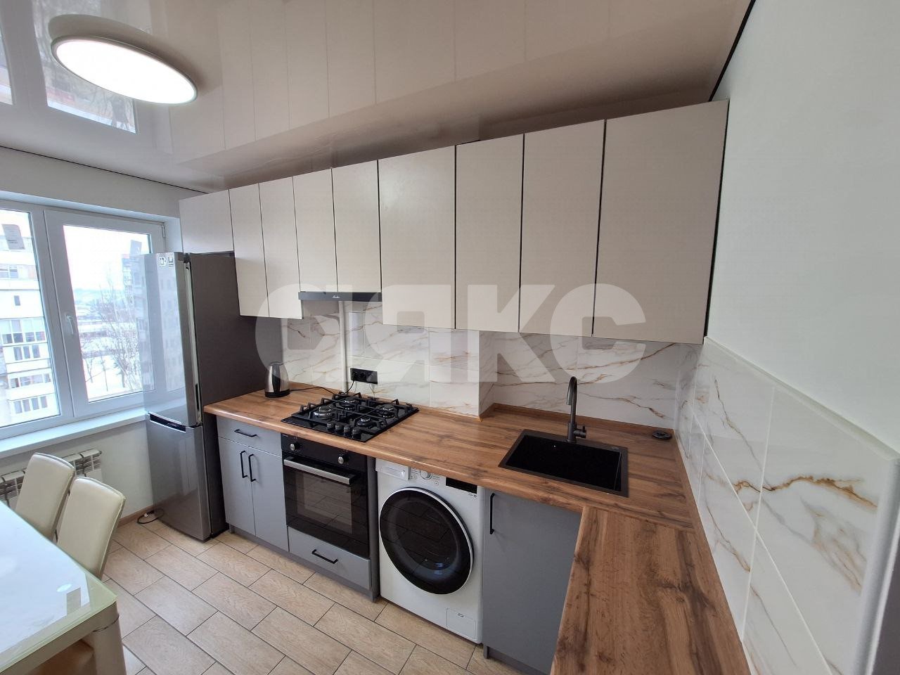 Фото №1: 2-комнатная квартира 50 м² - Мариуполь, Жовтневый, Западный, мкр. 21-й, пр-кт Строителей, 156