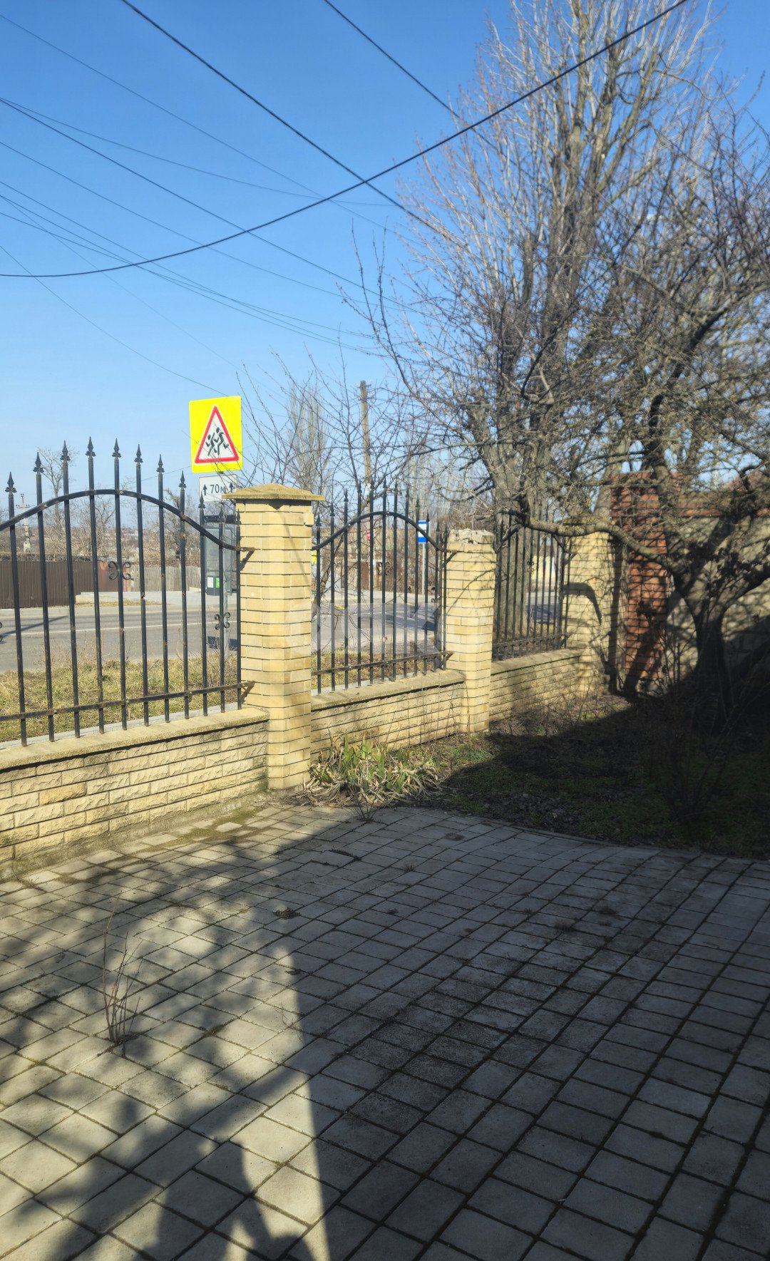 Фото №3: Дом 50 м² + 7 сот. - Мариуполь, р. Жовтневый, ул. Административная площадь