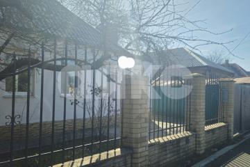 Фото №1: Дом 50 м² - Мариуполь, р. Жовтневый, ул. Административная площадь