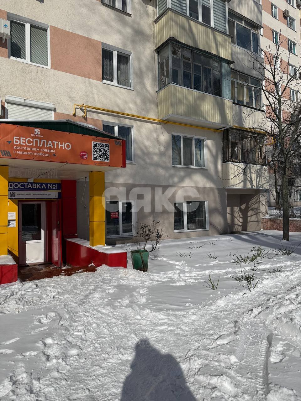 Фото №2: Коммерция 53 м² - Мариуполь, р. Жовтневый, ул. Административная площадь