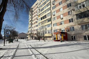 Фото №1: Коммерция 53 м² - Мариуполь, р. Жовтневый, ул. Административная площадь