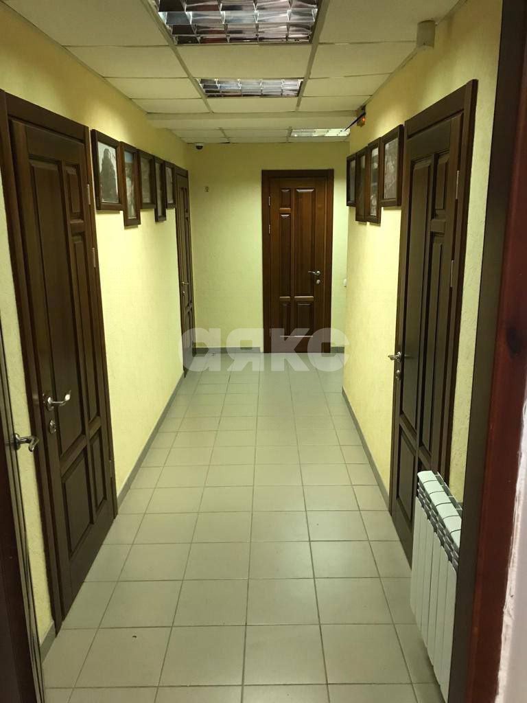 Фото №3: Коммерция 72 м² - Мариуполь, р. Жовтневый, ул. Административная площадь